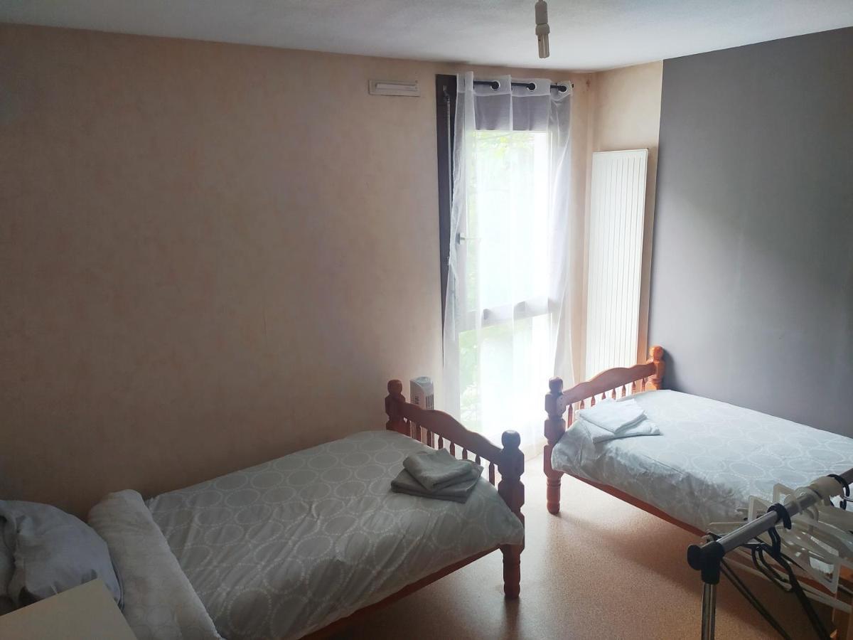 Chambre Privee 2 Pas Du Lac Chez L'Habitant 塞夫里耶 外观 照片
